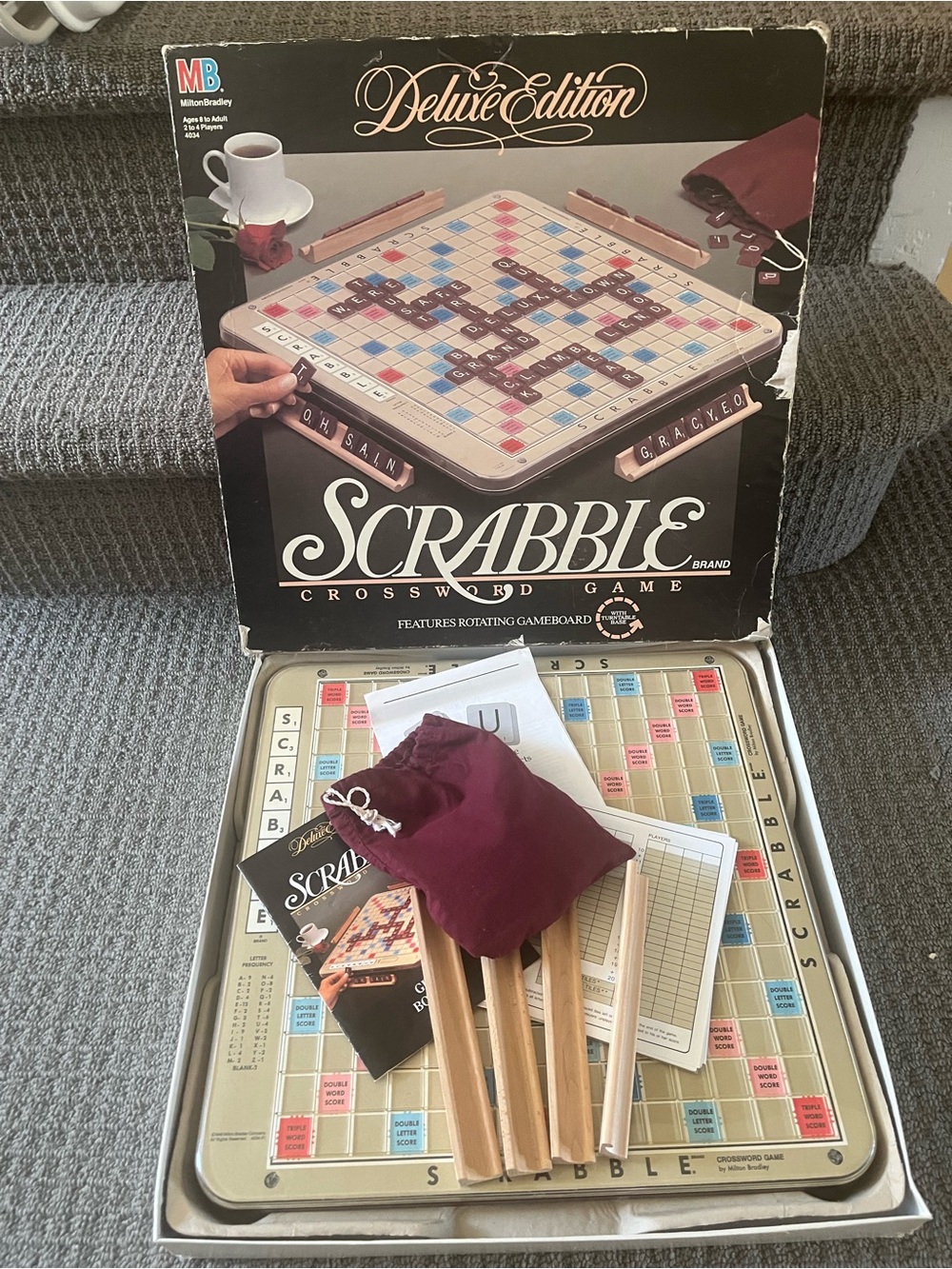 Scrabble Deluxe Edition 1989 100% COMPLETE Rotating Turntable Board Game RARE!